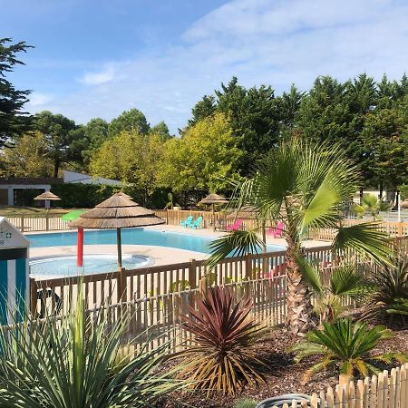 Camping Les Maraises Saint-Martin-de-Ré Exterior foto