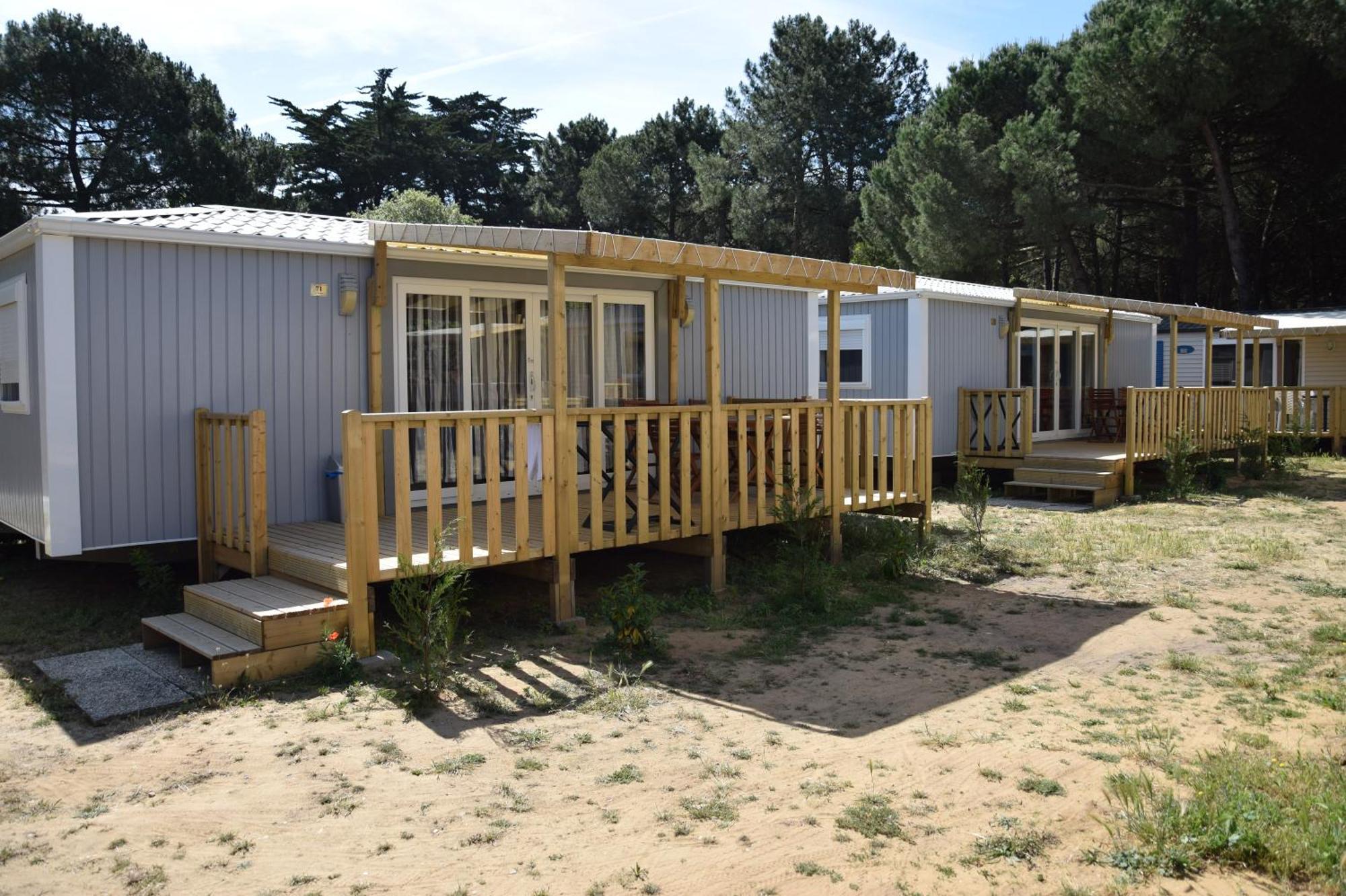 Camping Les Maraises Saint-Martin-de-Ré Exterior foto