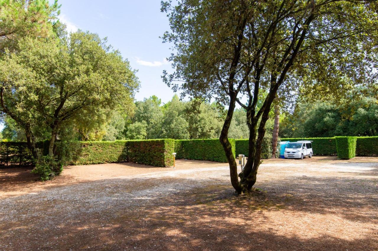 Camping Les Maraises Saint-Martin-de-Ré Exterior foto